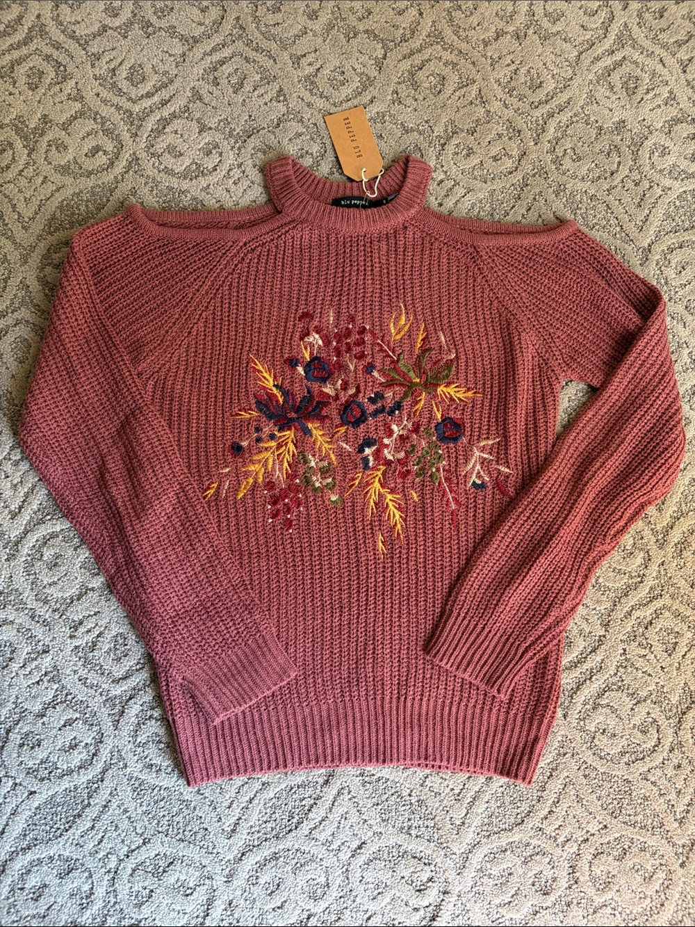NWT Blu Pepper Dusty Rose Cold-Shoulder Embroidered Turtleneck Sweater